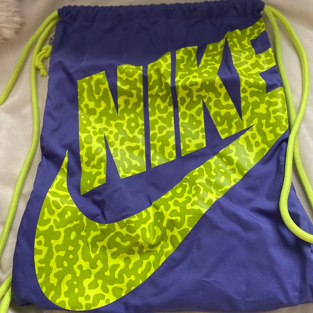 Nike drawstring gym bag purple and neon yellow cheetah great condition